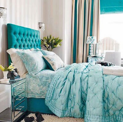 Tiffany S Blue In A Room Near You Raven Tao Big City Small Apartment